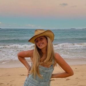 Meet your Posher, Ellen